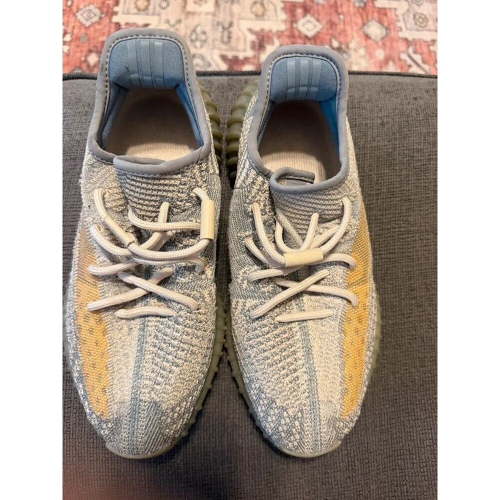Yeezy - Picture 6 of 6